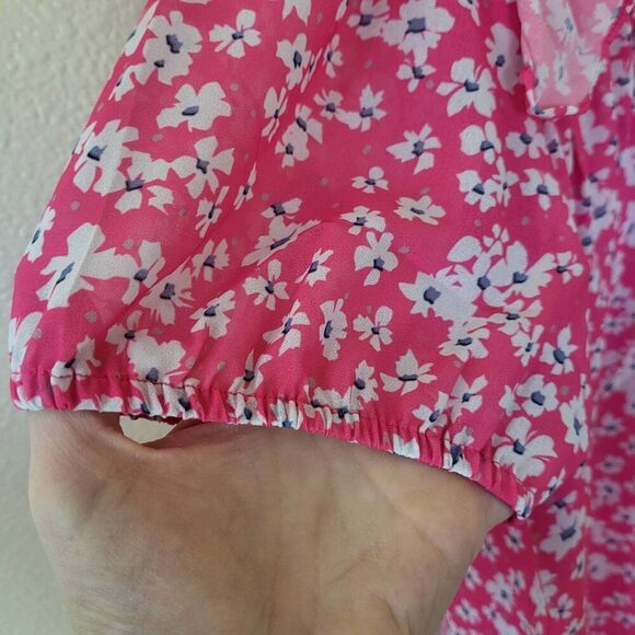 Women’s Lightweight Short Sleeve Blouse – NWOT – Size Small – Pink Floral - Picture 3 of 7